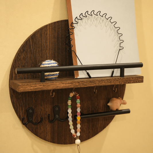 Porte-clés mural en bois avec étagère élégante et crochets