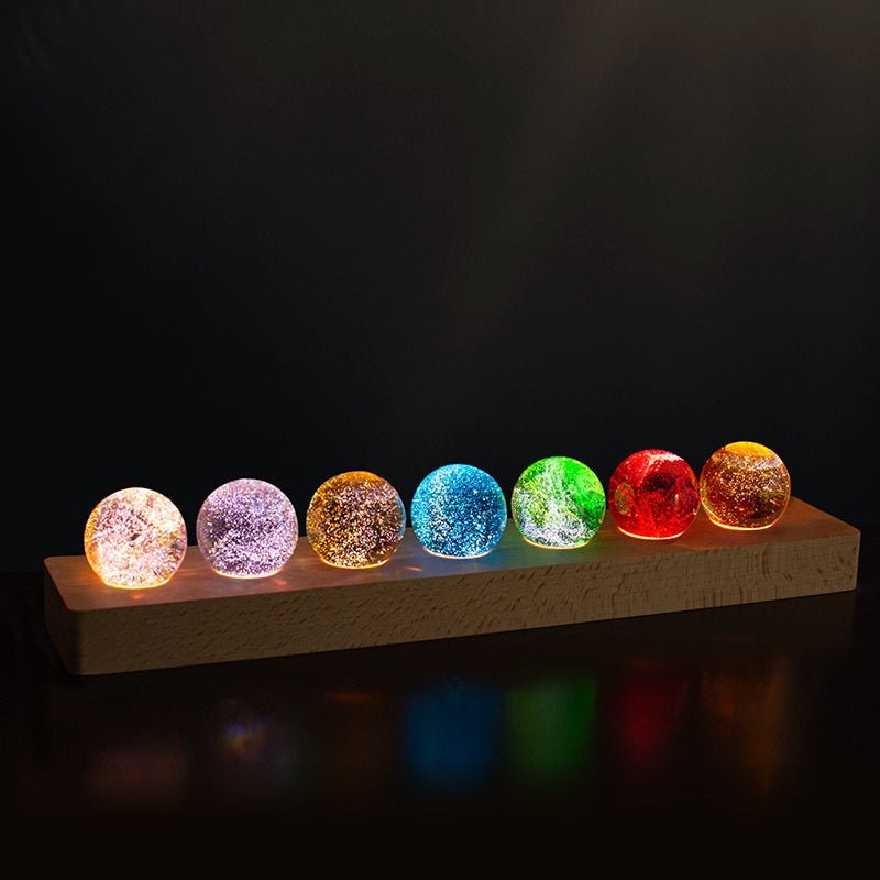 AuraGlow - Lampada Cosmica Illuminante con Effetti Ipnotici
