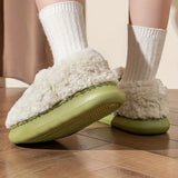 Chaussons Chauffants Micro-Ondables en Fausse Fourrure - Confort Optimal