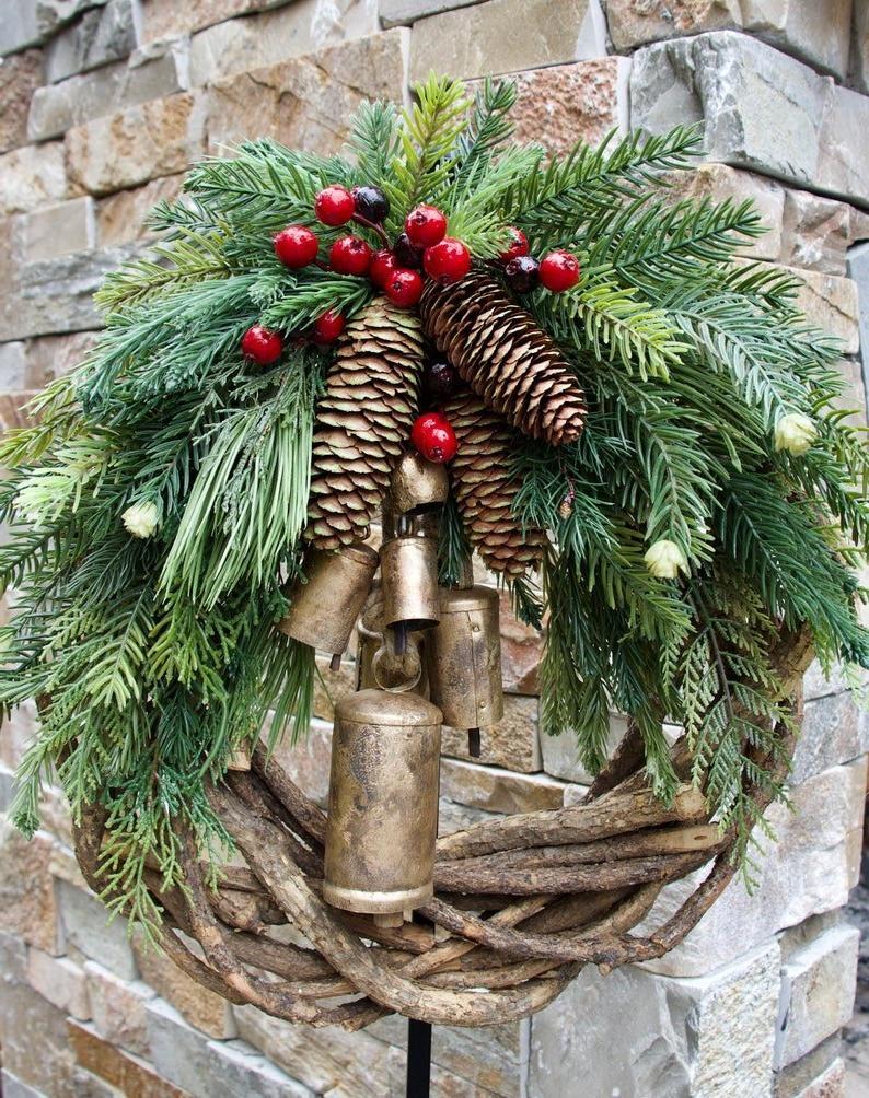 Couronne de Noël Bohème - Décoration Artisanale en Vigne