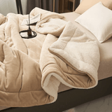 Couverture Polaire Douce SoftHug - Confort Luxueux pour Bébé et Adultes