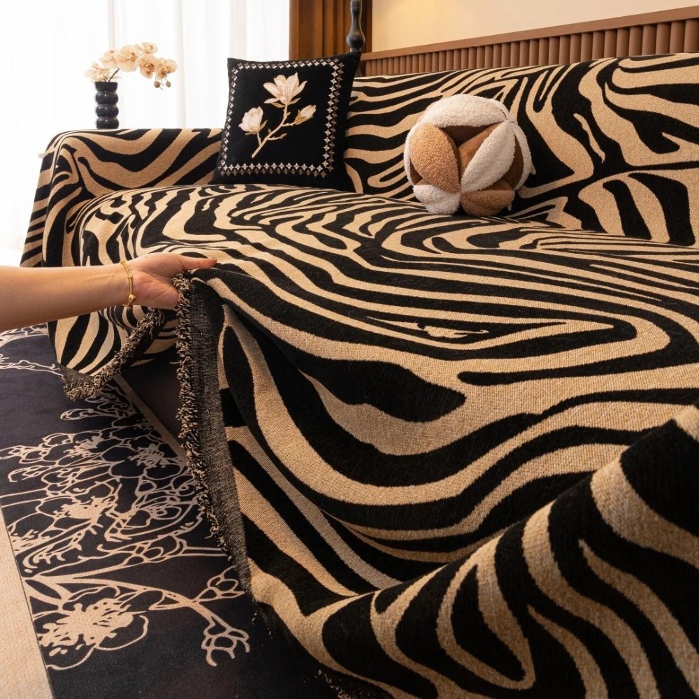 Copridivano in ciniglia zebrata - Eleganza moderna e protezione