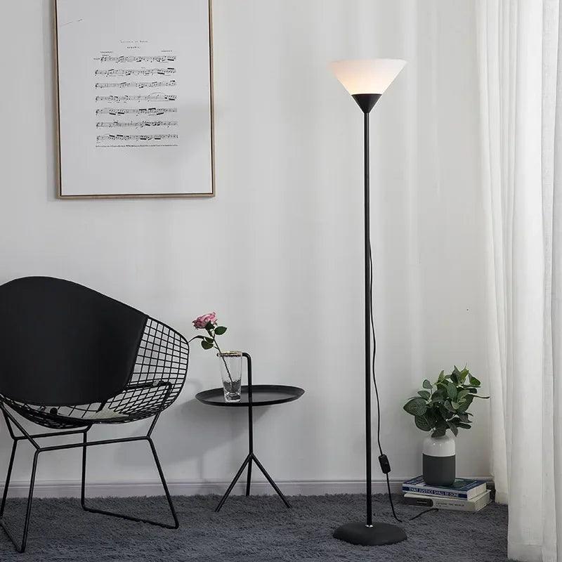 Lampadaire LED Design Contemporain Noir et Blanc pour Salon
