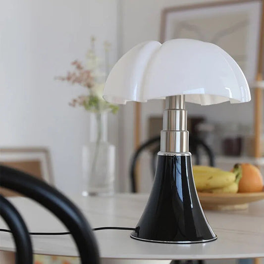 Lampada da Tavolo a Fiore - Illuminazione LED Dimmerabile e Design Elegante