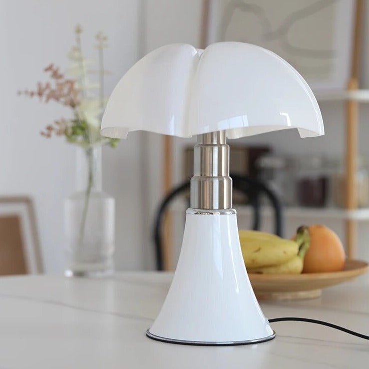 Lampada da Tavolo a Fiore - Illuminazione LED Dimmerabile e Design Elegante