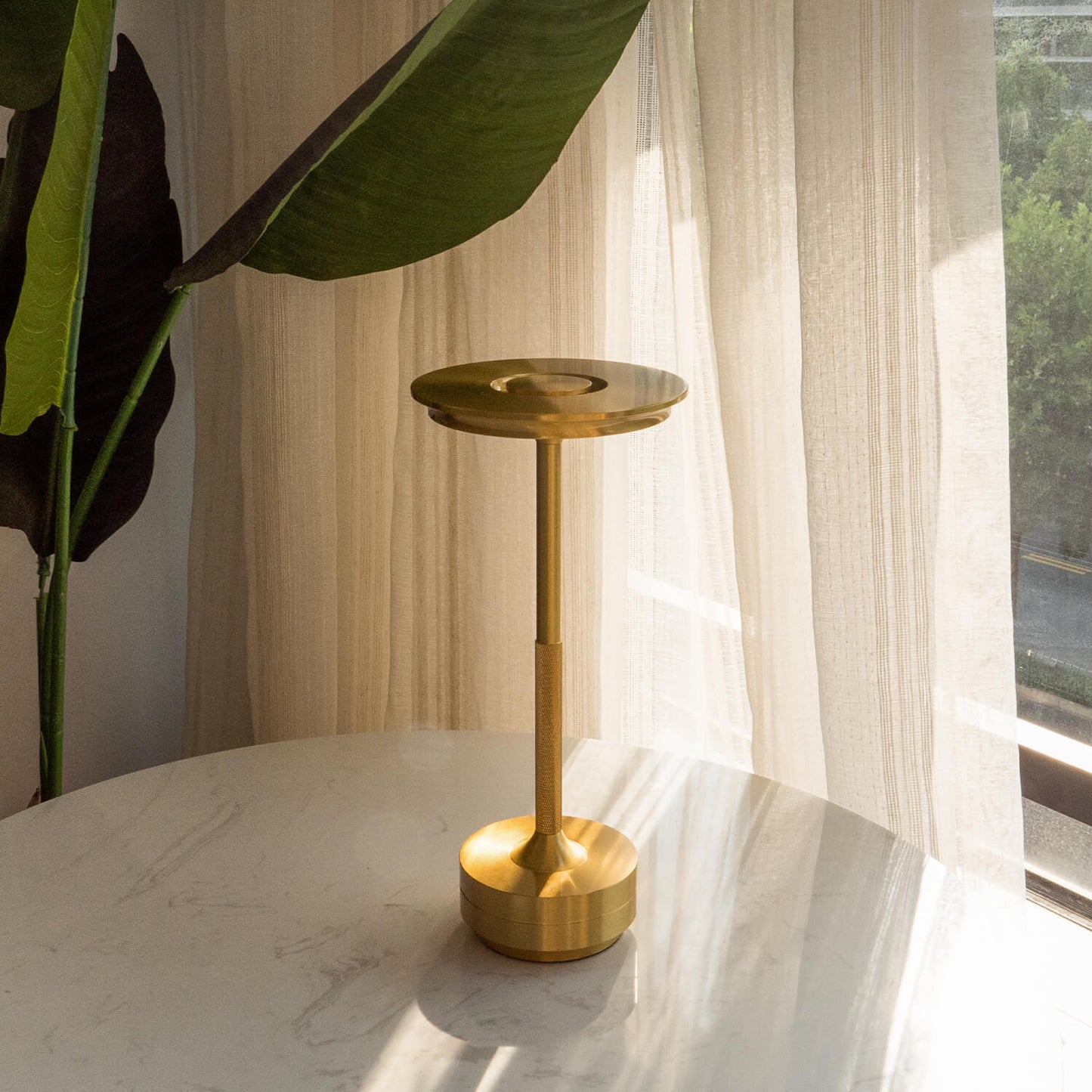 Lampe de Table Nara - Lampe Rechargeable Sans Fil LED Ajustable