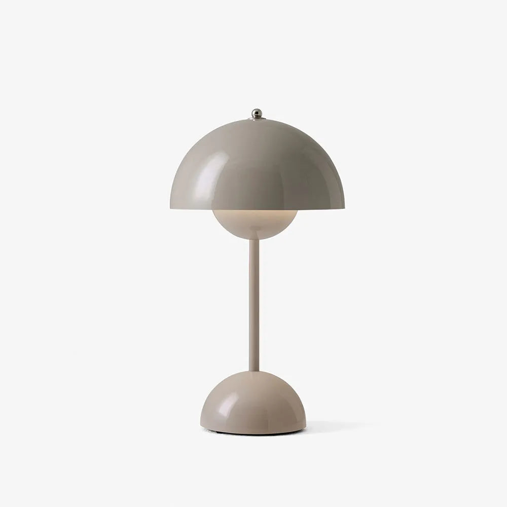Lampada da tavolo LED Lumora - Design scandinavo e intensità regolabile