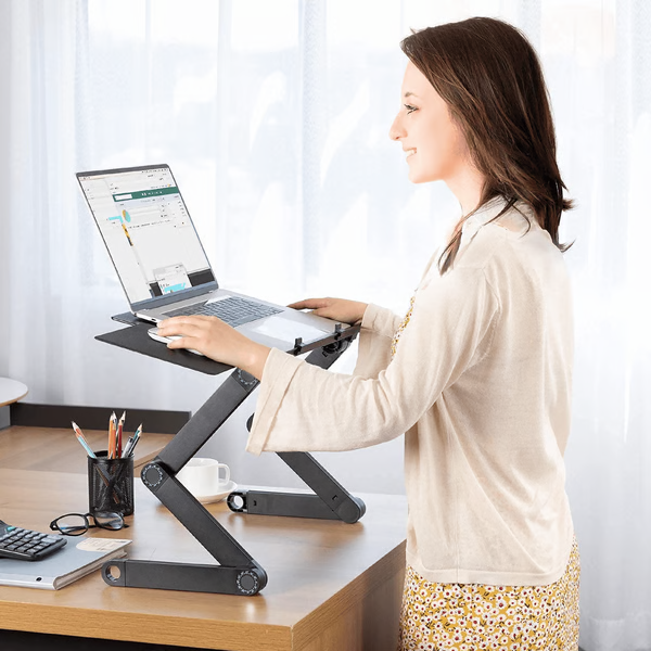 Support per Laptop Regolabile in Alluminio con Tappetino per Mouse Staccabile