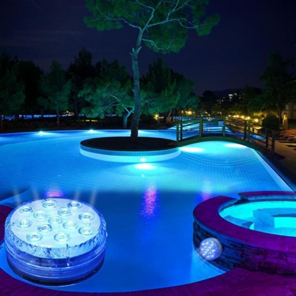 Lampe LED submersible piscine - détail